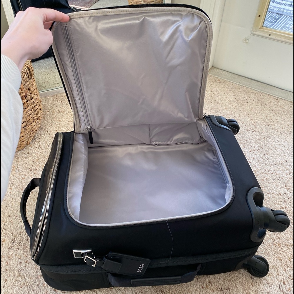 BRAND NEW - TUMI Voyageur Léger Carry On - Picture 4 of 6